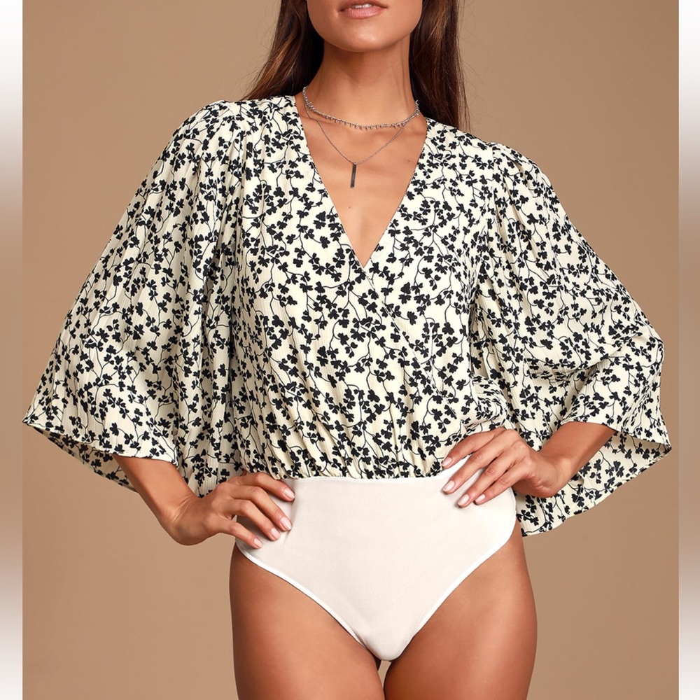 Floral V-Neck Puff Sleeve Bodysuit - Cream/Black